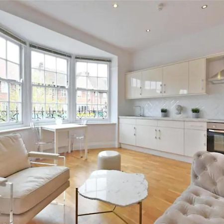 Luxury 3 Bed Apartment - Huge Outdoor Terrace & Amazing Transport Links Londres Exterior foto